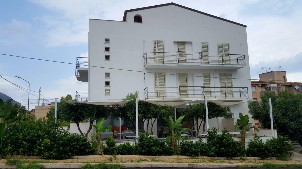 Mountains View Hotel กัสเตลลัมมาเร เดล โกลโฟ ภายนอก รูปภาพ